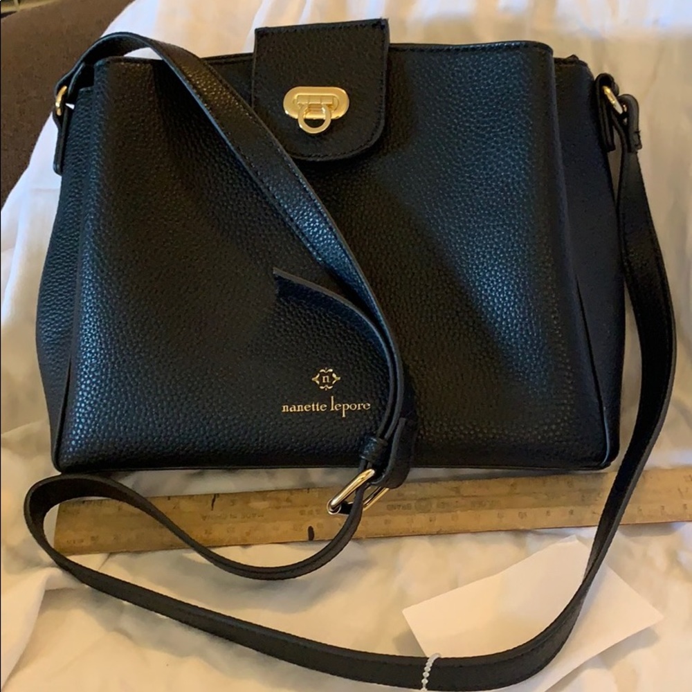 Cute Blk Nanette Lepore purse!